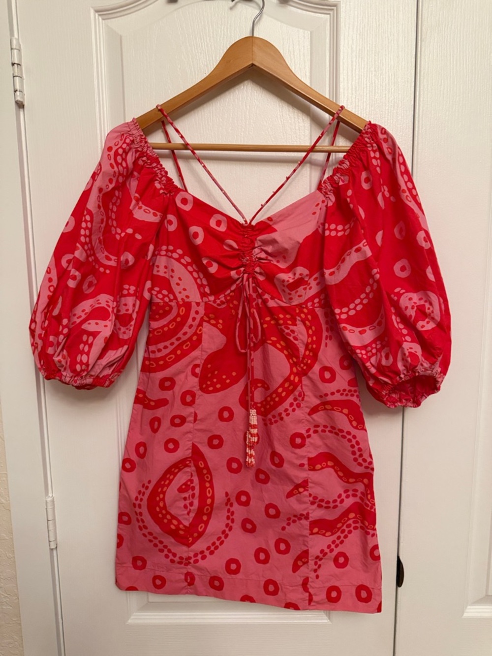 FARM Rio Octocool Puff Sleeve
Mini Dress - Picture 4 of 10